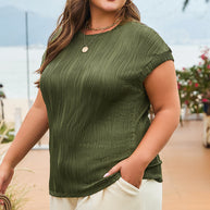 Black Solid Color Wavy Textured Plus Size Tee