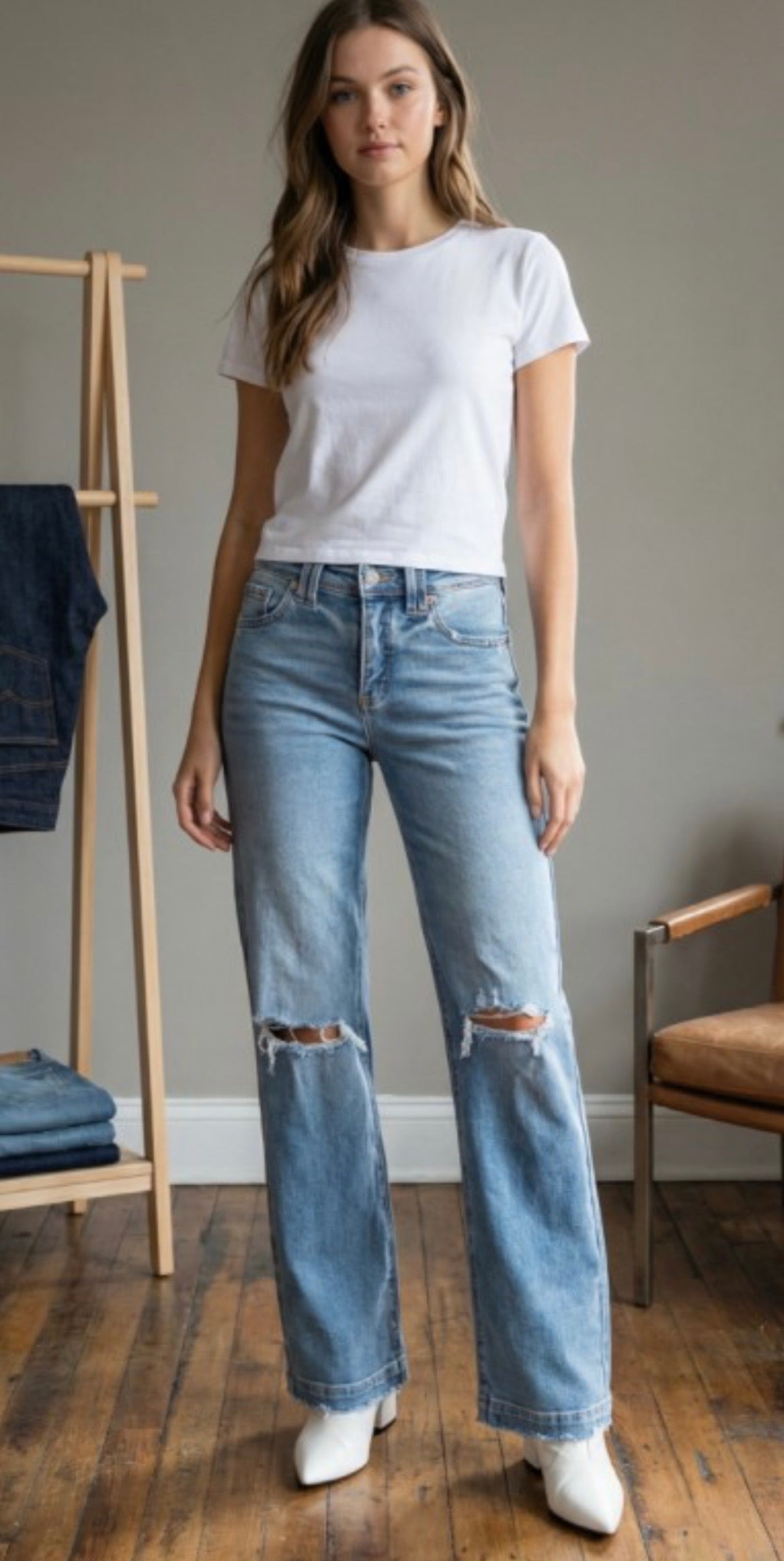 Artemis Vintage Mid To High Rise Relaxed Straight Leg Jeans