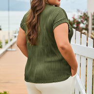 Black Solid Color Wavy Textured Plus Size Tee