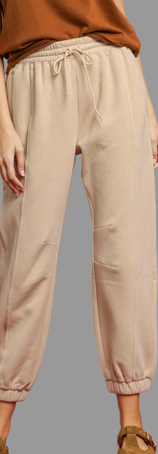 The Cozy Core Sand Sweatset