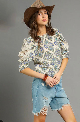 Umgee Printed Lace Puff Sleeve Blouse