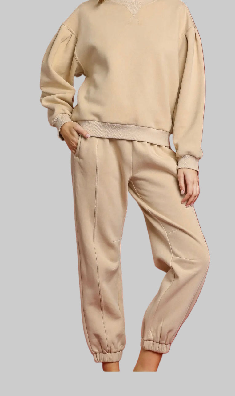 The Cozy Core Sand Sweatset
