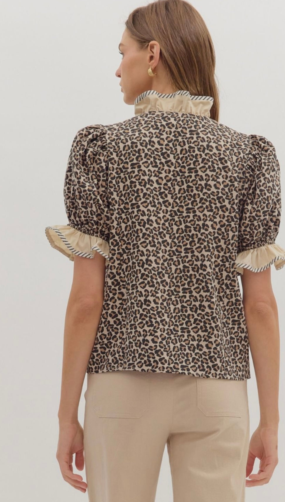 Leopard Print Puff Sleeve Top by Entro