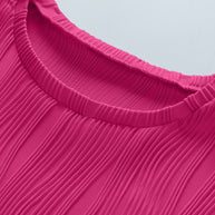 Black Solid Color Wavy Textured Plus Size Tee