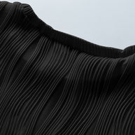 Black Solid Color Wavy Textured Plus Size Tee